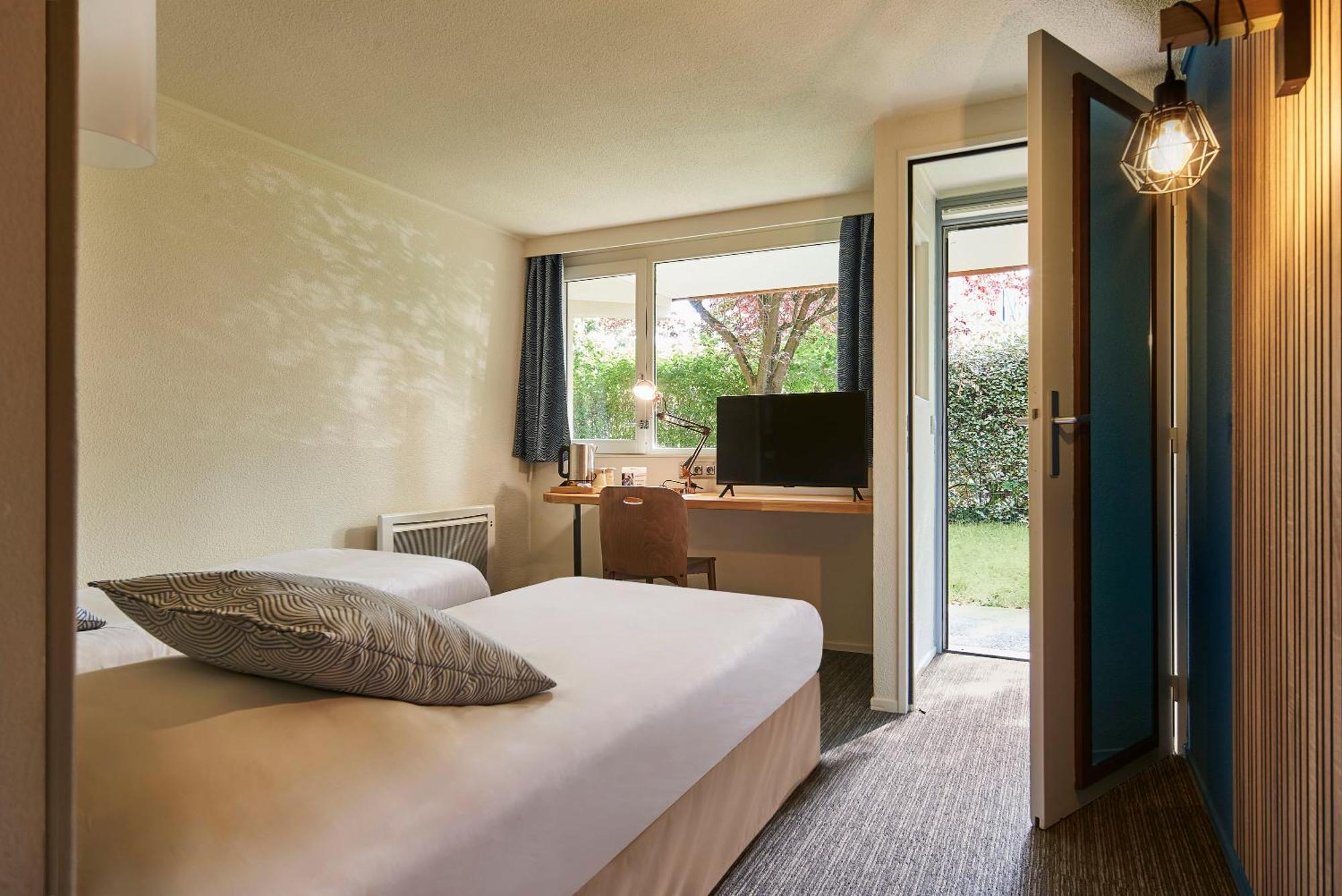 The Originals City Hotel La Verriere-Yvelines Buitenkant foto