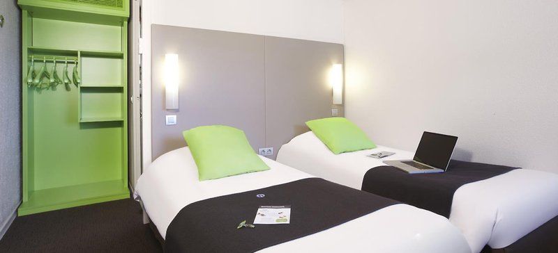 The Originals City Hotel La Verriere-Yvelines Buitenkant foto